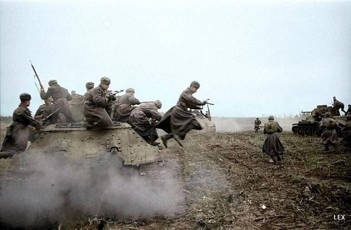 Fotopodborka: Ikkinchi Jahon urushi rangda (77 ta surat)